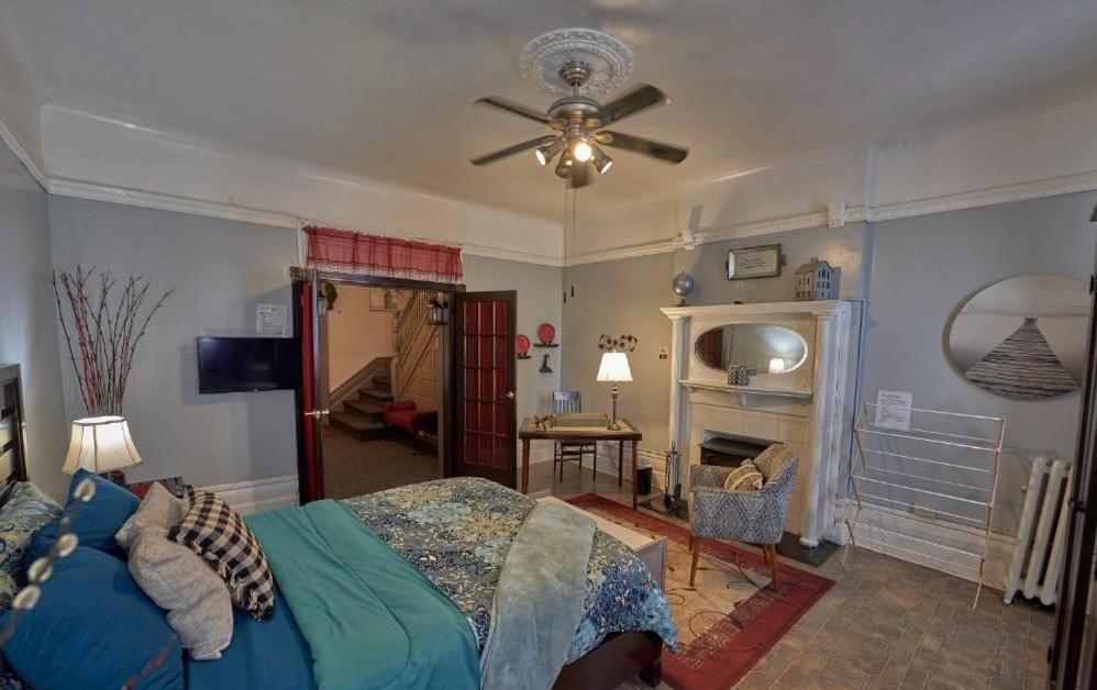 Отель Irving Manor Нью-Йорк Экстерьер фото